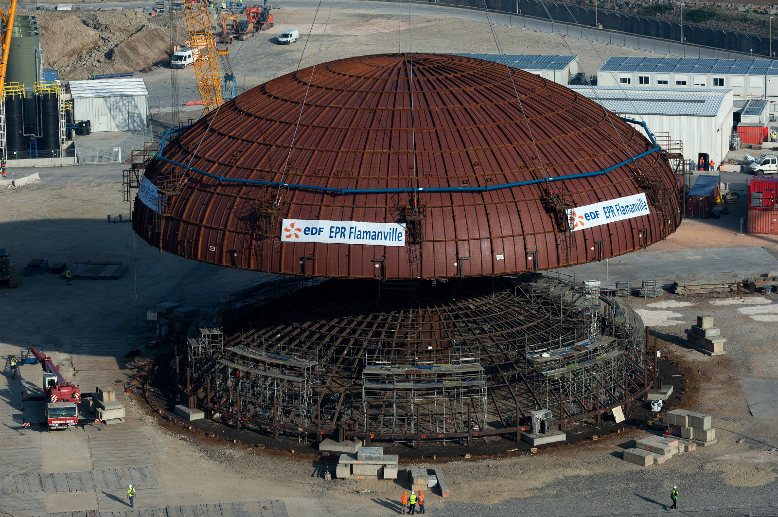 Reportages sur le site nucléaire EPR à Flamanville (Cotentin).