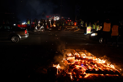 Les Gilets jaunes. Un mouvement social inédit en France