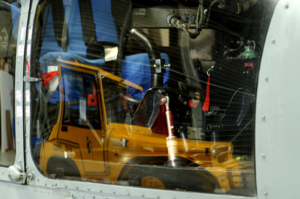 L'engagement de ces marins du ciel se traduit par des taux de disponibilté très élevés et des capacités d'intervention dans lesconditions les plus difficiles. Belligou Rescue (c'est ainsi que se nomme l'EC 225 lorsqu'il est en opération) est en alerte à 1 heure de jour et 2 heures de nuit, le coordinateur de mission de sauvetage, qui dirige les opérations depuis le CROSS, sait que l'hélicoptère sera préparé et configuré pour la mission puis aura décollé en 10 à 15 minutes en journée et en moins de 40 minutes la nuit.Il est remplacé en juin 2016 par l’hélicoptère Caïman Marine au détachement de Maupertus.